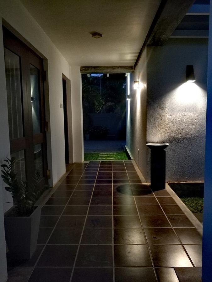 Villa A50 Negombo Exteriör bild