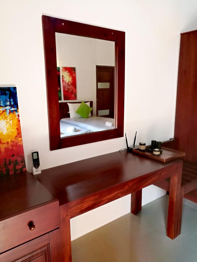 Villa A50 Negombo Exteriör bild
