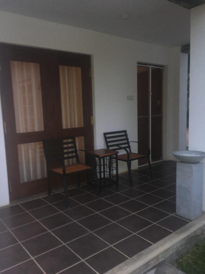 Villa A50 Negombo Exteriör bild