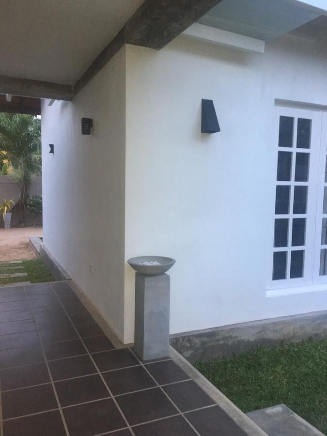 Villa A50 Negombo Exteriör bild